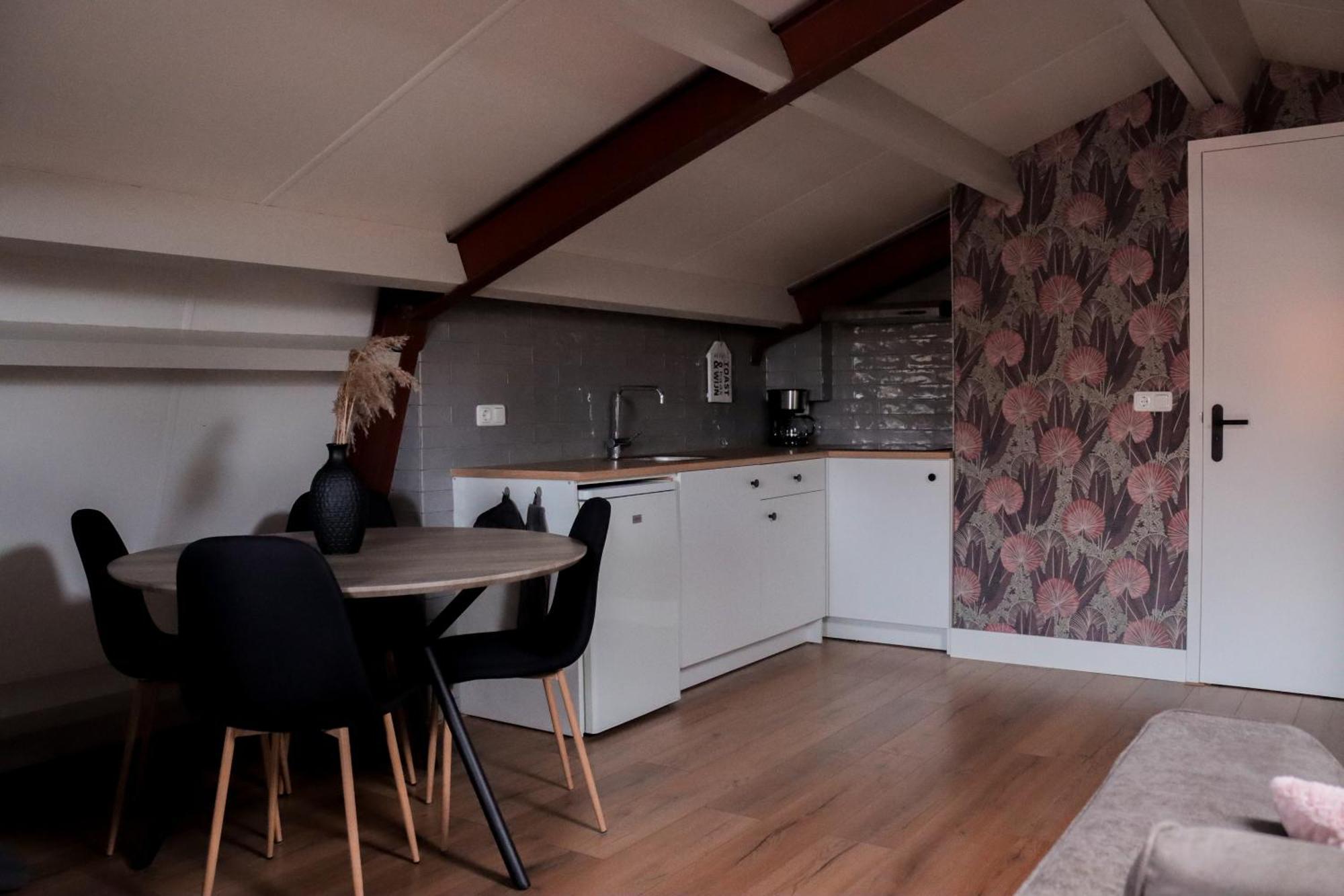 B&B De Kalverschuur Schoonrewoerd Экстерьер фото